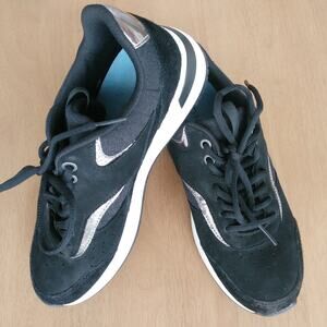 Vionic Womens 7 Nova Sneakers Tennis Shoes Walking Comfort Black Metallic Suede